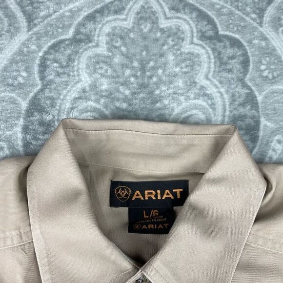 ARIAT MEN'S SOLID KHAKI TWILL LONG SLEEVE WESTERN SHIRT - Picture 5 of 7